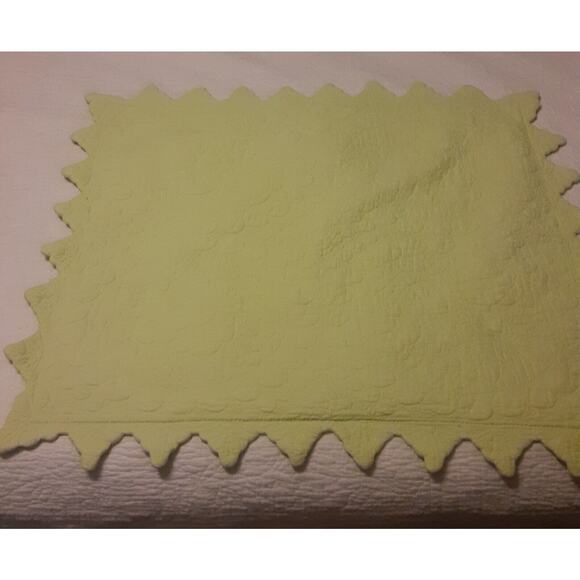 Vintage Matelasse Spring Green Tie Back Pillow Shams X2 - Picture 2 of 8